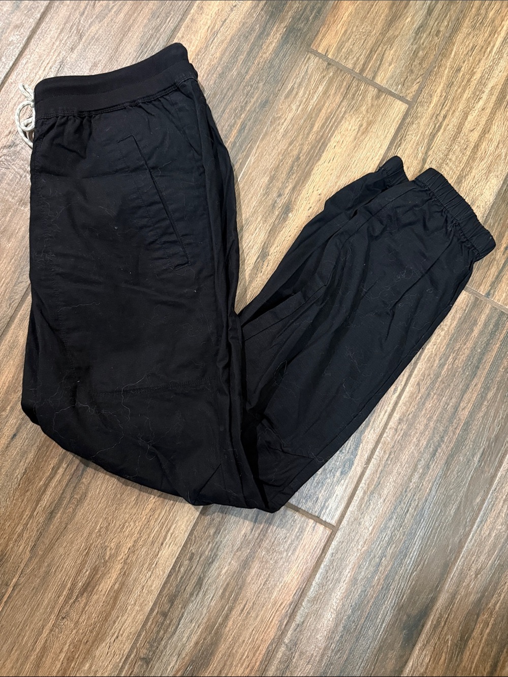 Vuori Black Men's Joggers - Slim Tapered Fit “the rise the shine”